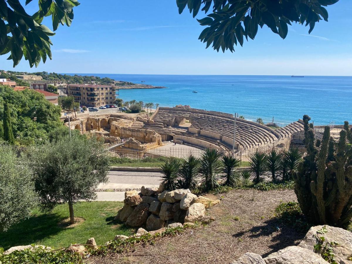 Atico Con Terraza Centro De Tarragona, Mi Refugio Apartment Bagian luar foto
